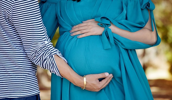 孕妇梦见血是什么意思有什么预兆孕妇做梦梦见杀人见血